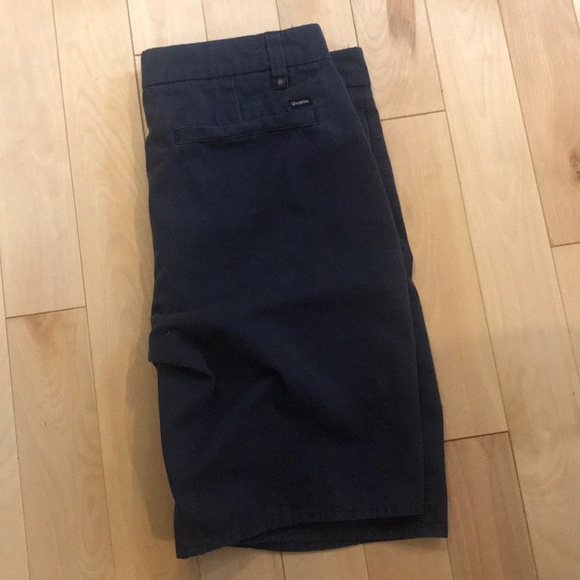 Brixton Slack shorts Size 34- Navy Blue - Picture 2 of 2
